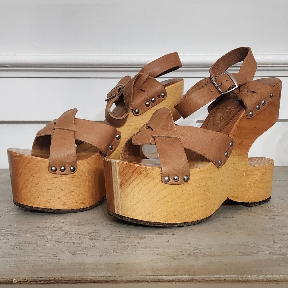 Kimel Sabots Rare Vintage Wooden Sculptural Collectible Platform Heel w/Toe Taps